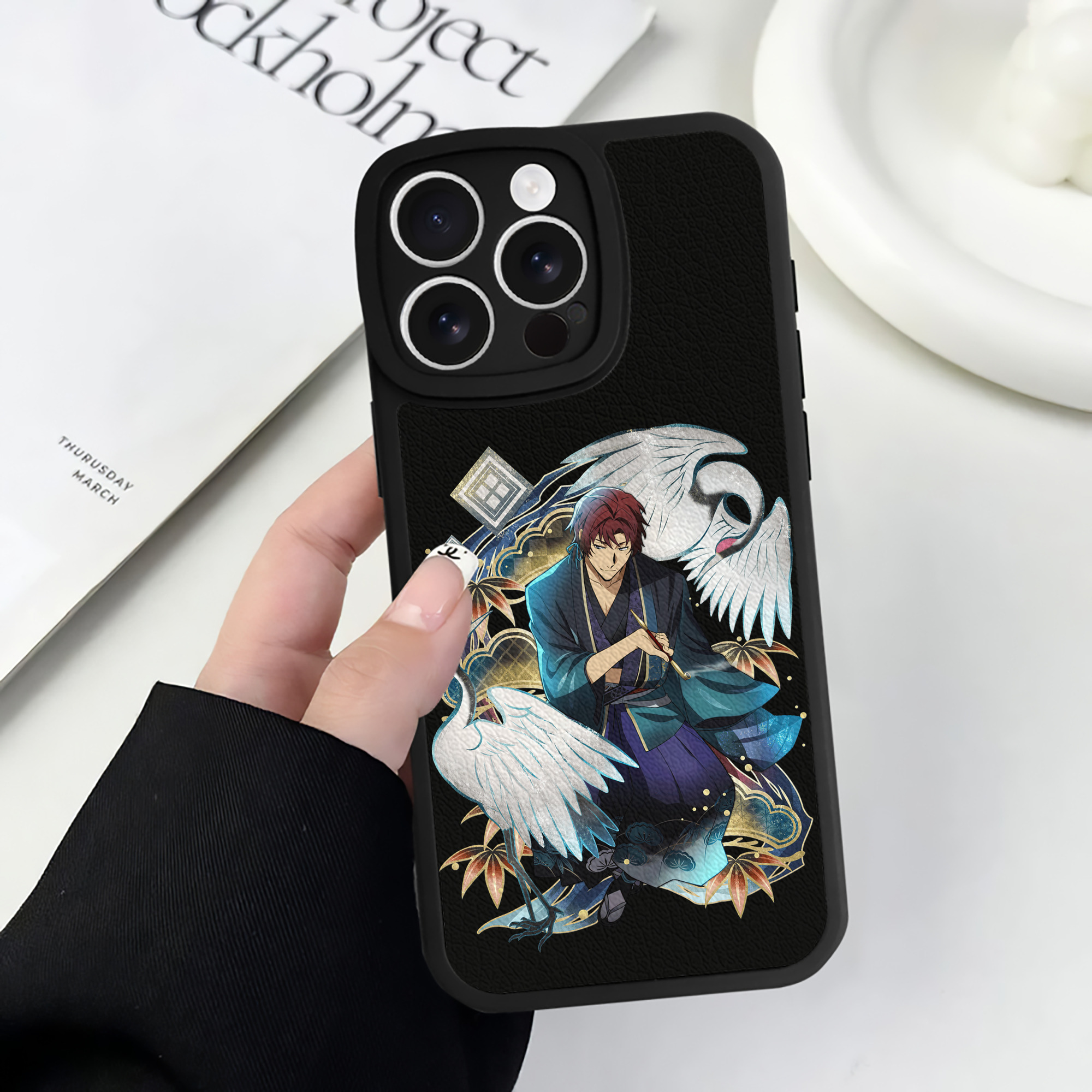 （画像用） 文豪ストレイドッグス Bungo Stray Dogs 【iPhone 16シリーズ対応】シリコンスマホケース（レザー調） 材質：シリコン